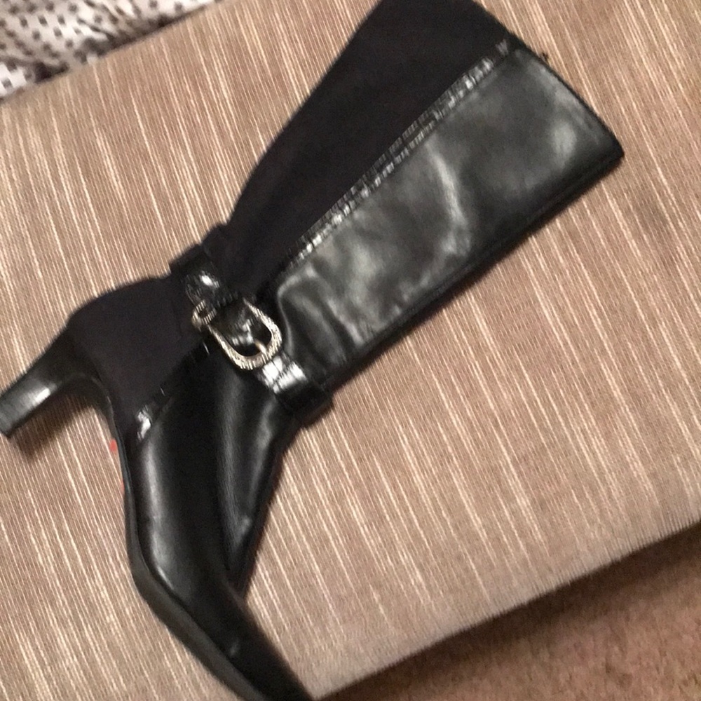 Ladies like new tall black heeled boots size 7m